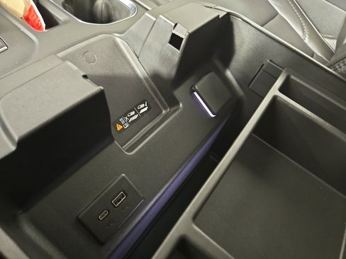 Certified 2025 GMC Sierra 3500 Denali w/ Denali Reserve Package image 30