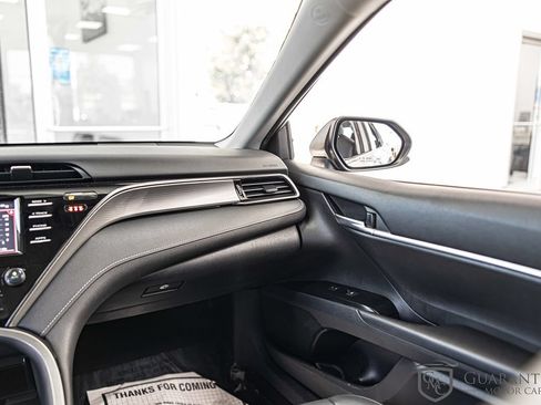 Used 2020 Toyota Camry SE FWD image 36