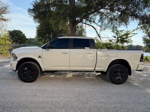 Used 2016 RAM 2500 Laramie w/ Sport Appearance Group AWD/4WD image 8