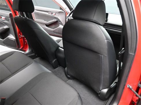 Used 2023 Honda Civic Sport image 29