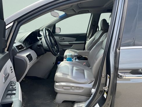 Used 2012 Honda Odyssey Touring image 8