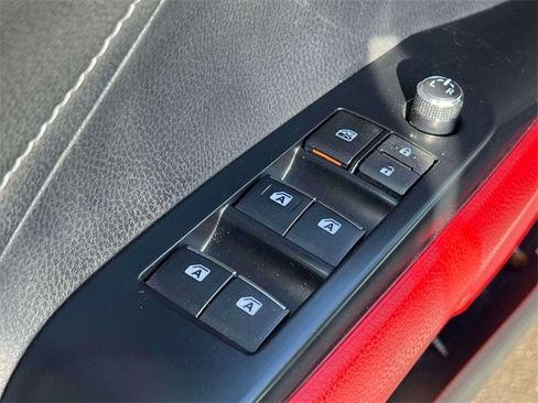 Used 2018 Toyota Camry XSE image 17