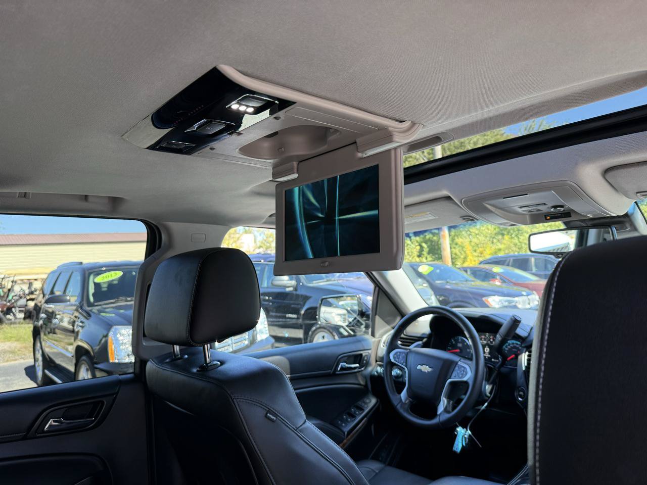 Used 2016 Chevrolet Suburban LTZ AWD/4WD image 32