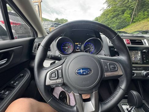 Used 2016 Subaru Legacy 2.5i Premium AWD/4WD image 8