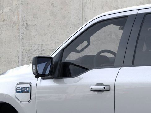 New 2025 Ford F150 Lightning Flash image 20