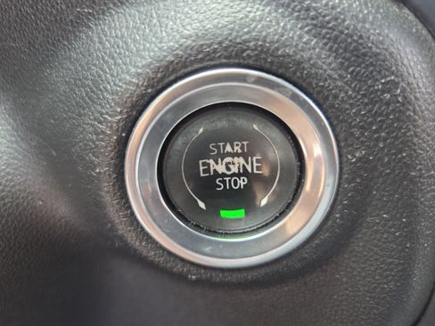 Used 2019 Chevrolet Silverado 1500 LT Trail Boss AWD/4WD image 30