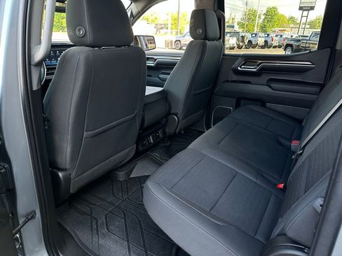 Used 2023 Chevrolet Silverado 1500 LT w/ Protection Package RWD image 15