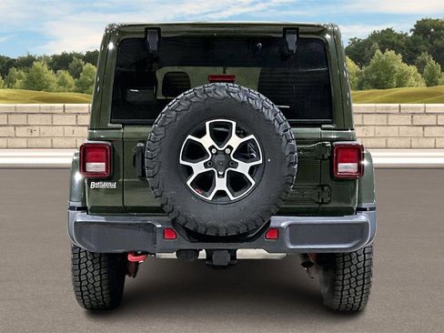 Used 2022 Jeep Wrangler Unlimited Rubicon w/ Cold Weather Group image 4