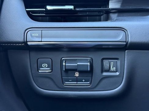 Used 2024 Cadillac Escalade Sport image 23