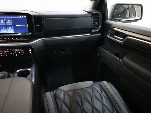 Used 2025 Chevrolet Silverado 1500 RST image 92