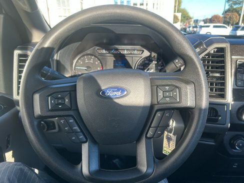 Used 2020 Ford F250 XL w/ Power Equipment Group image 11