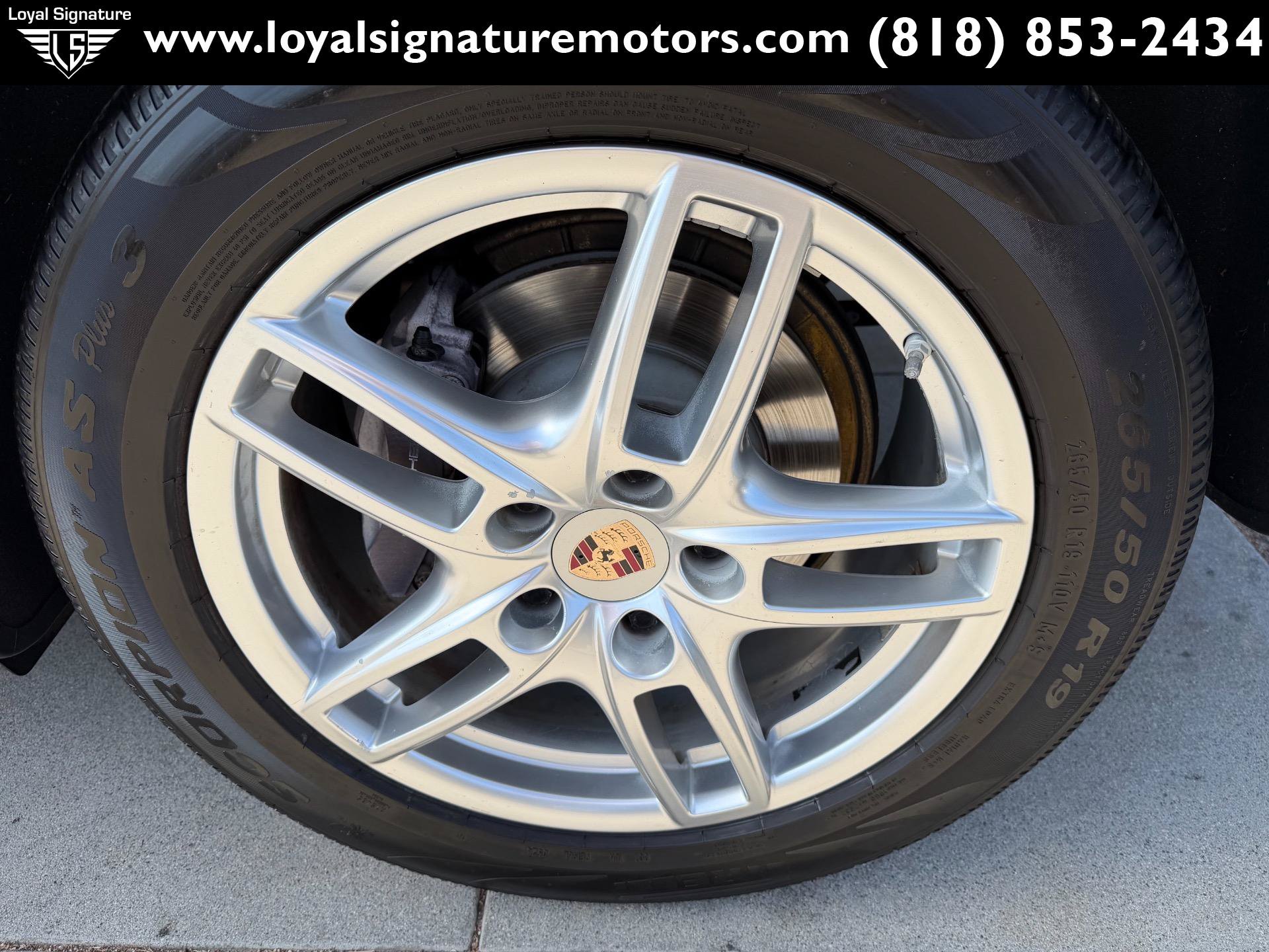 Used 2014 Porsche Cayenne Platinum Edition AWD/4WD image 40