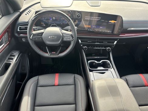 New 2026 Chevrolet Traverse RS w/ LPO, Floor Liner Package image 25