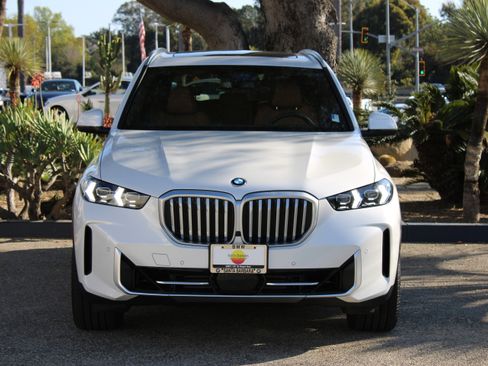 Used 2026 BMW X5 xDrive40i image 2