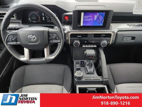 Used 2024 Toyota Tacoma TRD Off-Road image 26