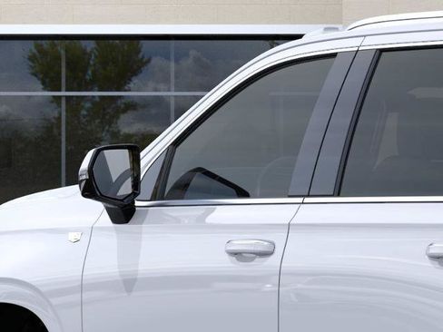 New 2026 Cadillac Escalade Luxury w/ Touring Package AWD/4WD image 12