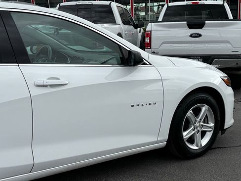 Used 2023 Chevrolet Malibu LS image 4