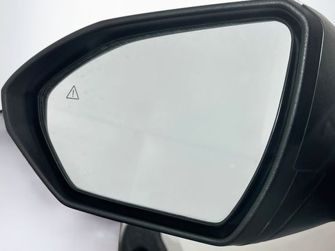 Used 2025 Hyundai Santa Cruz SEL FWD image 16