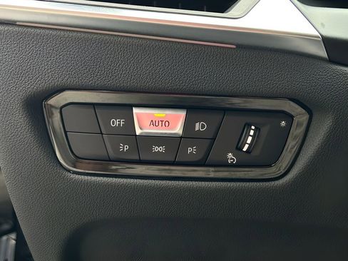 Used 2024 BMW 330i xDrive Sedan w/ Convenience Package image 30