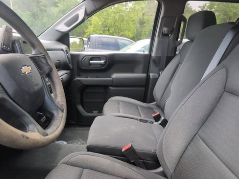 Used 2023 Chevrolet Silverado 1500 Custom RWD image 2