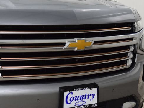 Used 2023 Chevrolet Tahoe High Country AWD/4WD image 11