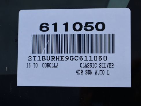 Used 2016 Toyota Corolla S image 7