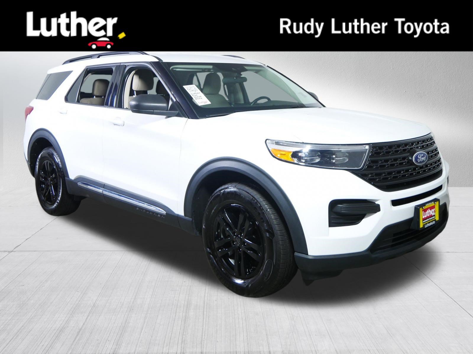 Used 2023 Ford Explorer XLT AWD/4WD image 1