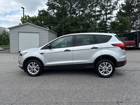 Certified 2019 Ford Escape S FWD image 4