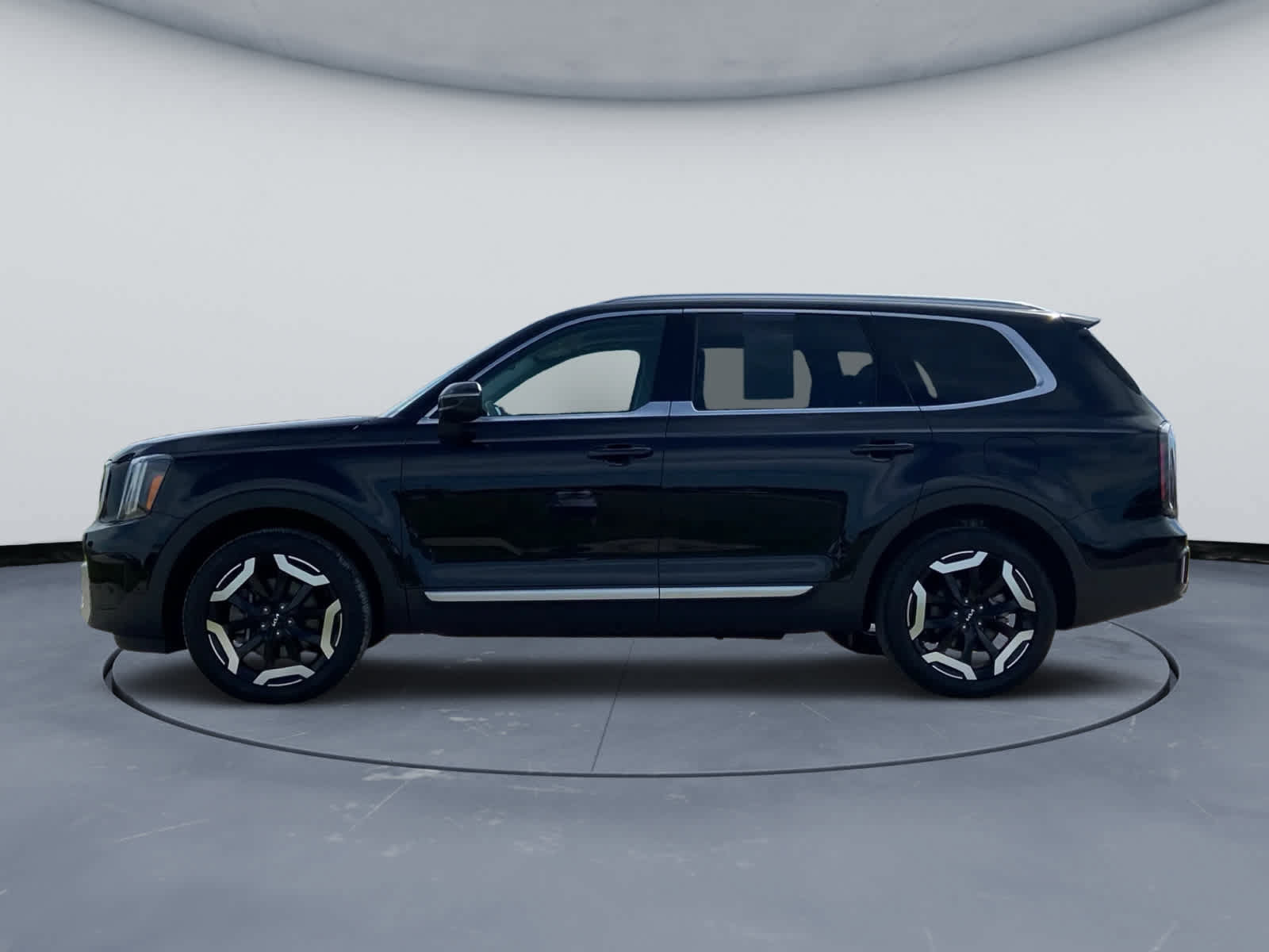 Used 2025 Kia Telluride EX w/ EX Captain's Chair Package FWD image 11