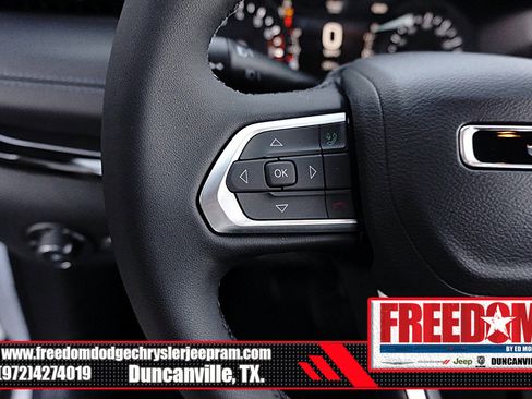 New 2026 Jeep Compass Latitude image 24