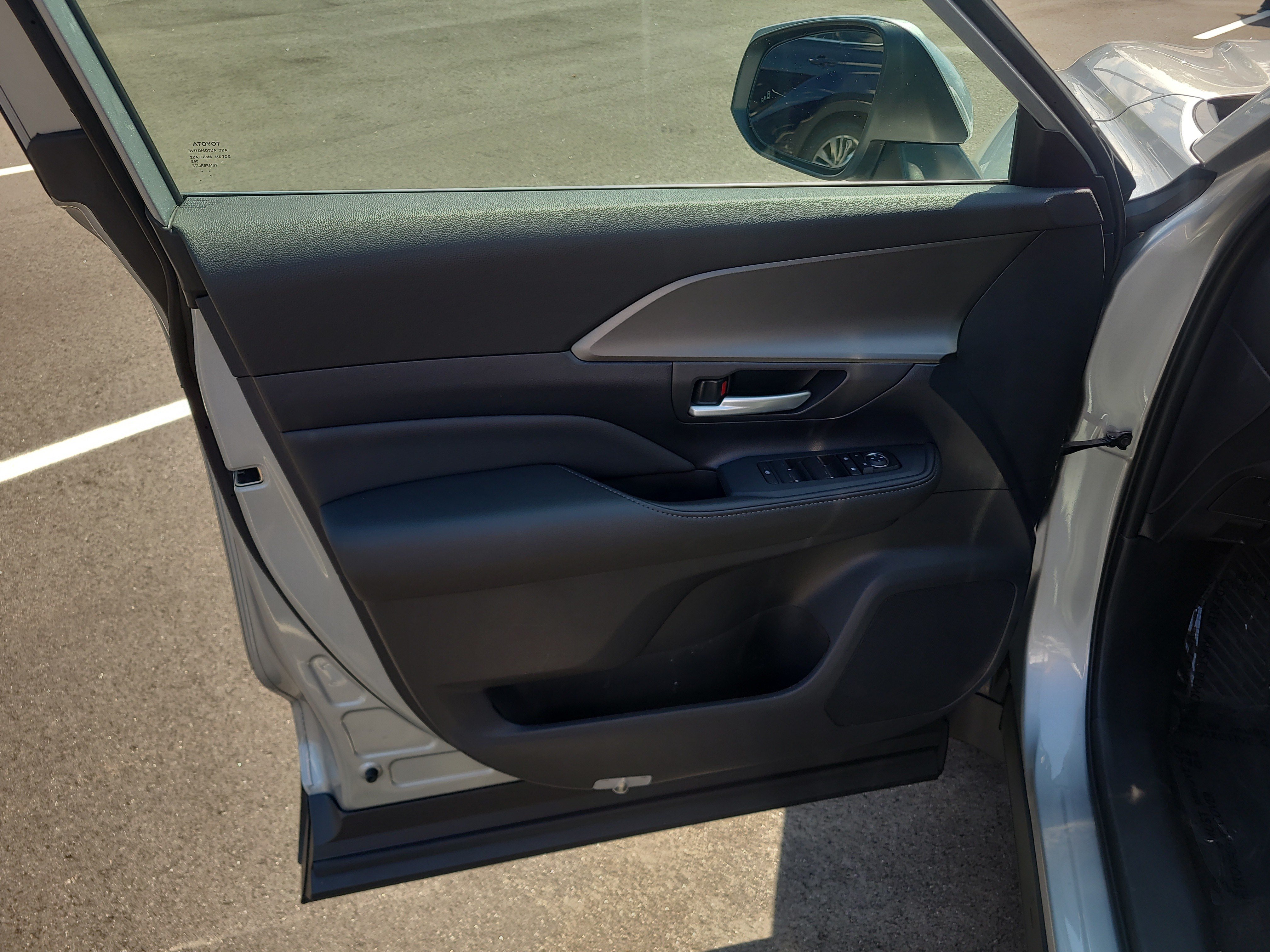 Certified 2026 Toyota Grand Highlander AWD Hybrid image 14