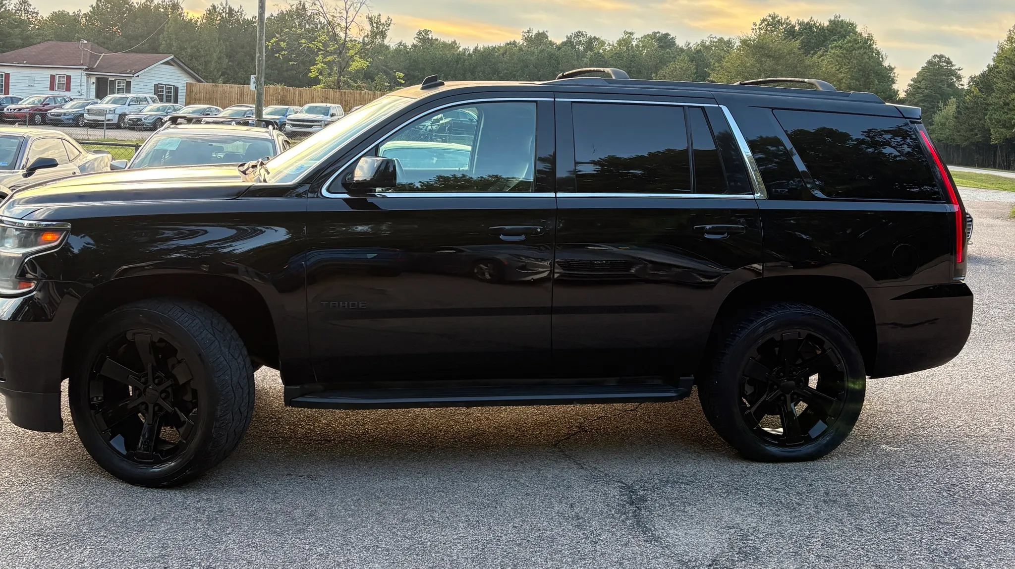 Used 2015 Chevrolet Tahoe LT AWD/4WD image 3