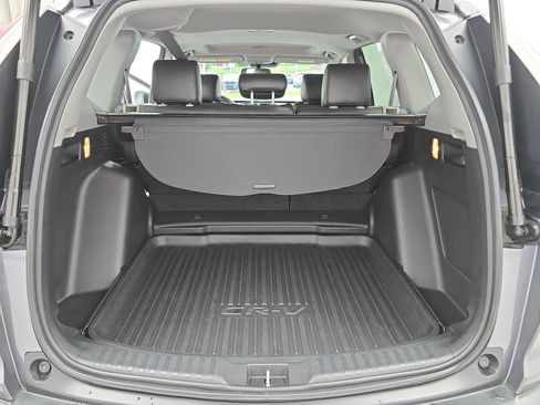 Used 2017 Honda CR-V Touring image 12