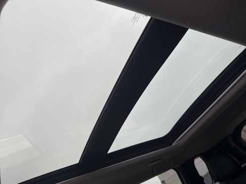 New 2026 Mitsubishi Outlander SE image 9