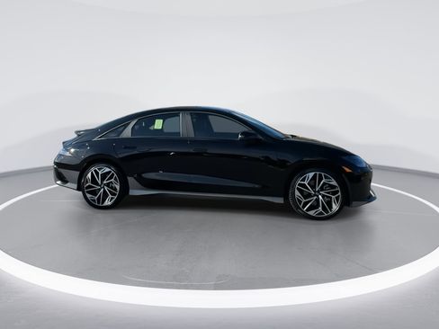 Certified 2025 Hyundai Ioniq 6 SEL image 8