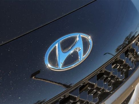 Certified 2022 Hyundai Kona Limited image 17