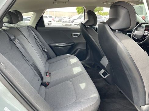 Used 2025 Kia K4 LXS image 26