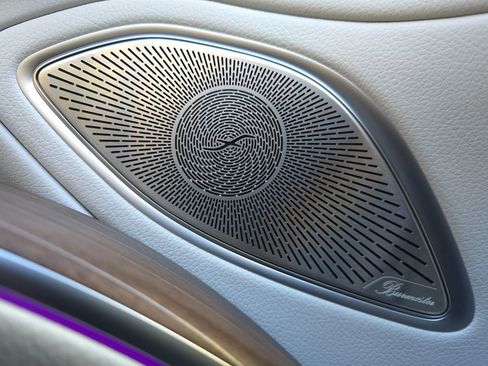 Used 2023 Mercedes-Benz EQS 580 4MATIC Sedan image 27