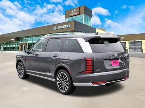 Certified 2026 Hyundai Palisade Calligraphy AWD/4WD image 8