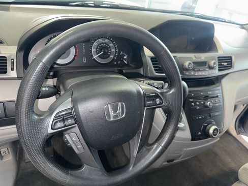 Used 2013 Honda Odyssey LX image 16