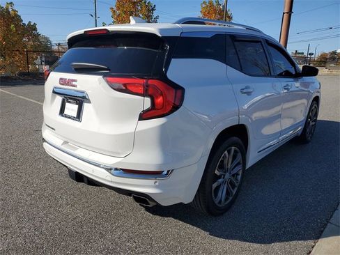 Used 2020 GMC Terrain Denali w/ Denali Premium Package image 4