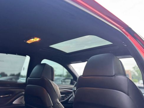 Used 2015 BMW M5 RWD image 25