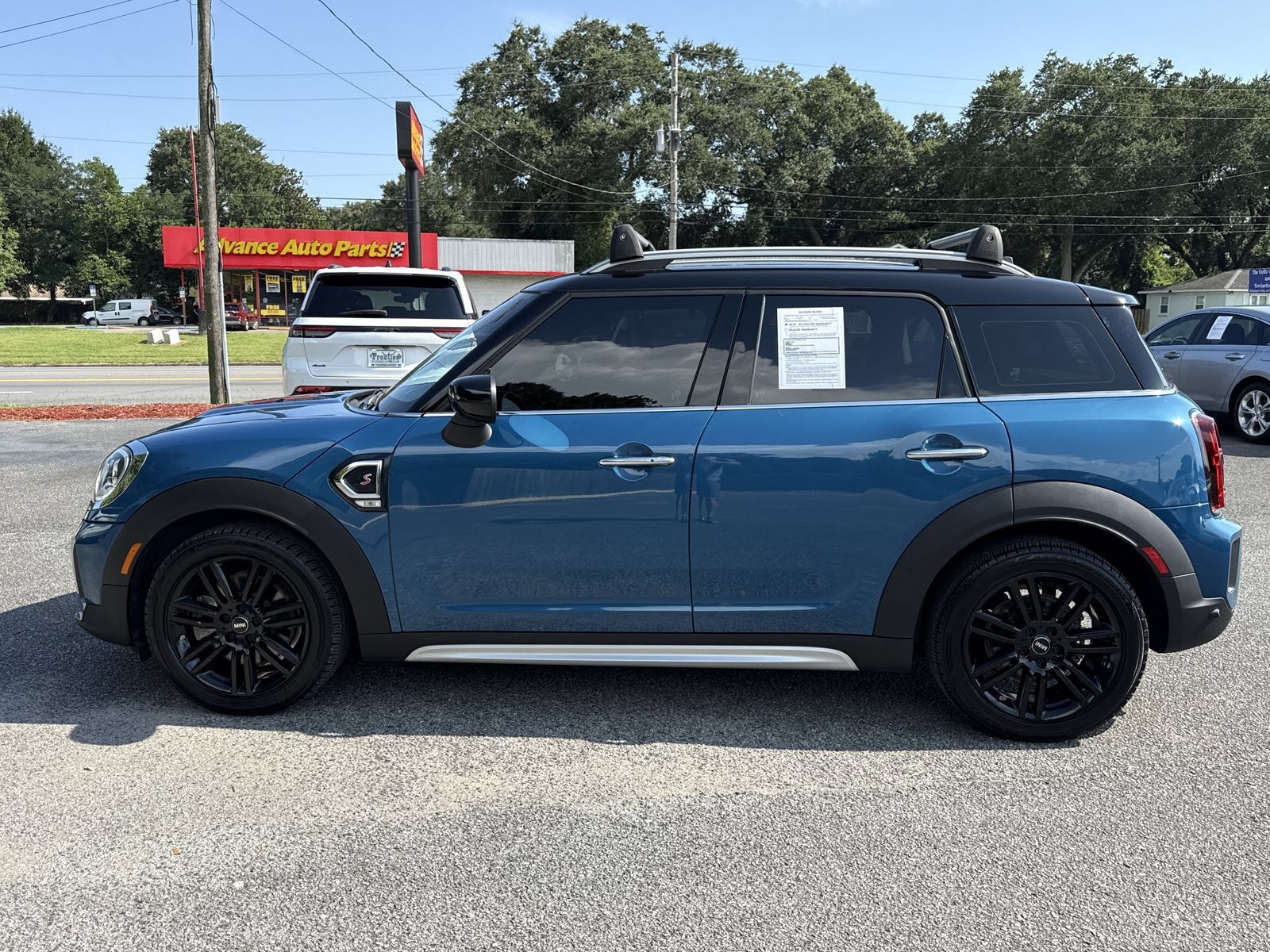 Used 2024 MINI Cooper Countryman S FWD image 2