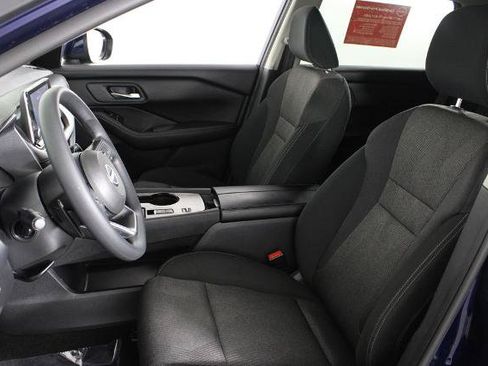 Certified 2024 Nissan Rogue SV FWD image 21