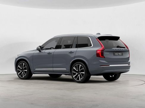 Used 2023 Volvo XC90 B6 Plus w/ Protection Package AWD/4WD image 5