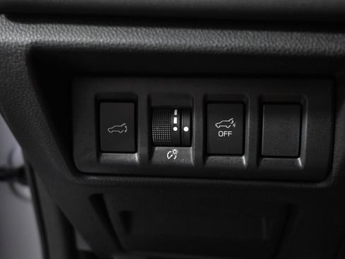 Used 2023 Subaru Outback Touring AWD/4WD image 23