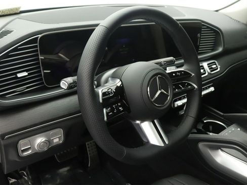 New 2026 Mercedes-Benz GLS 450 4MATIC image 5