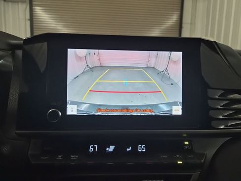 Used 2025 Toyota Camry LE image 29