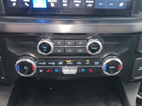 Used 2024 Ford F450 Lariat w/ Lariat Ultimate Package AWD/4WD image 23