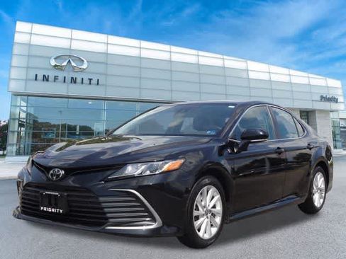 Used 2024 Toyota Camry LE FWD image 1